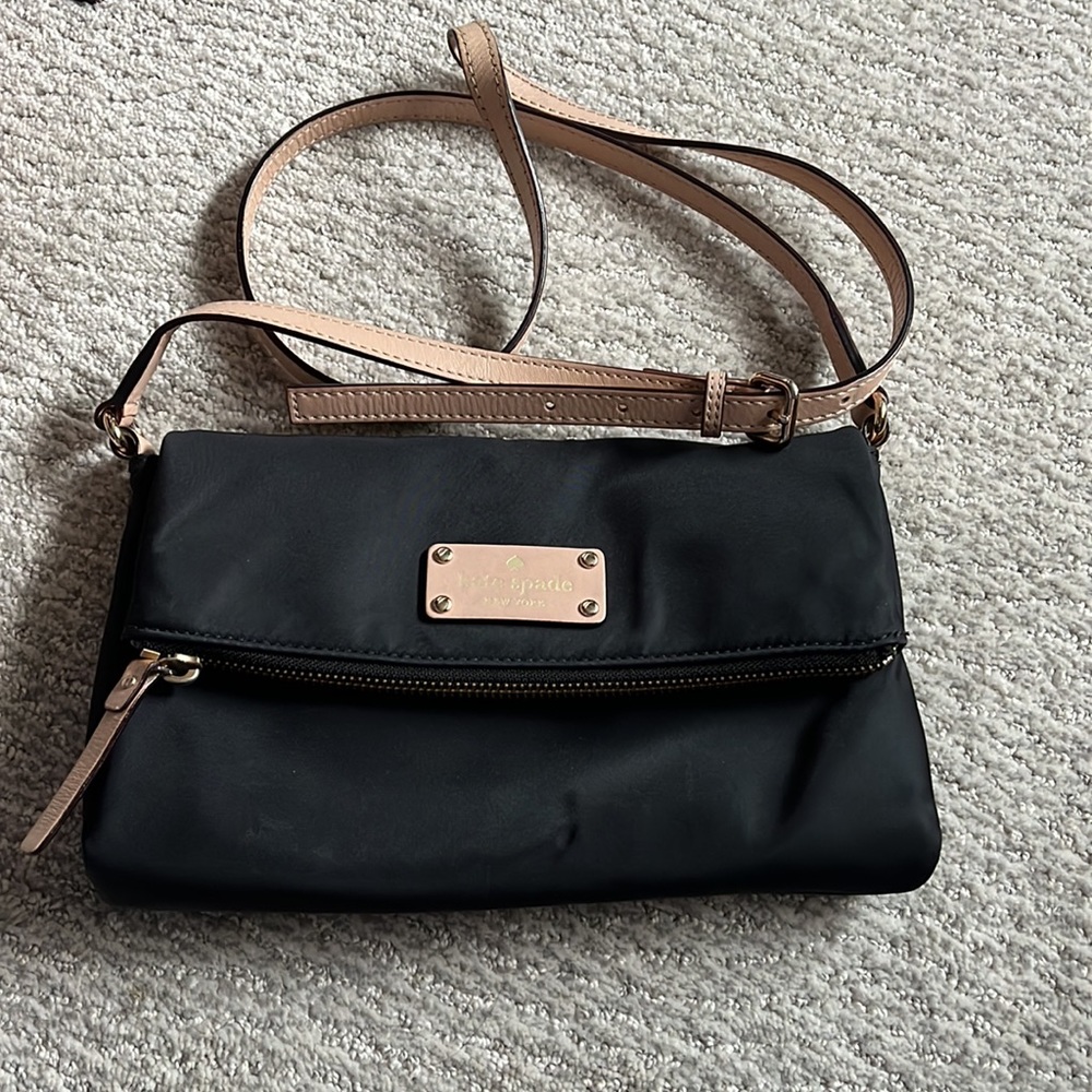 Kate Spade ♠️ - Picture 3 of 6